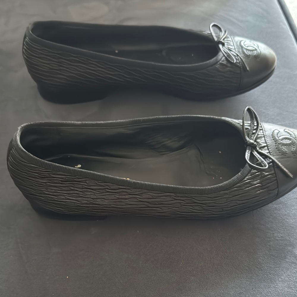 Chanel Black Women's Ballet Flats - Picture 3 of 9